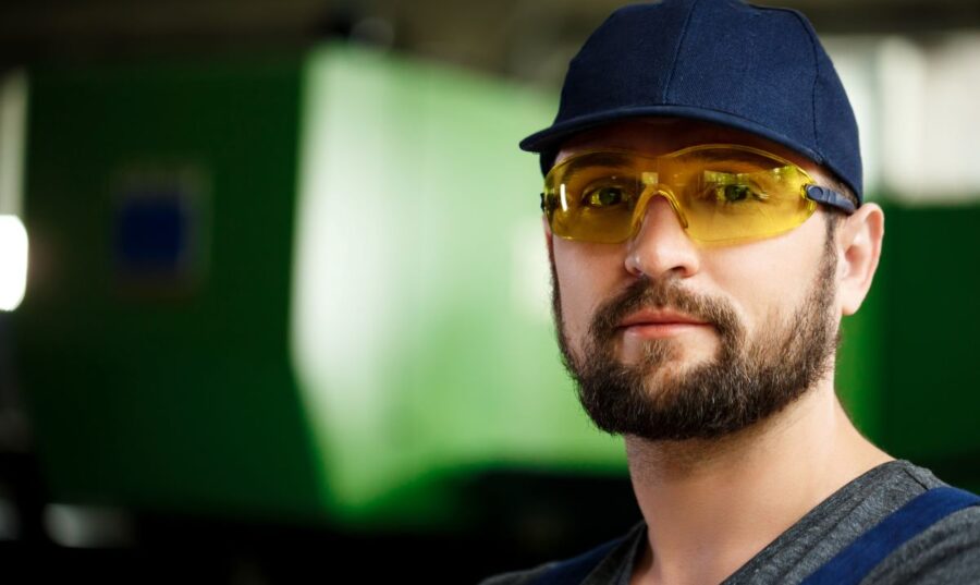 gorras con protección solar y refrigerantes