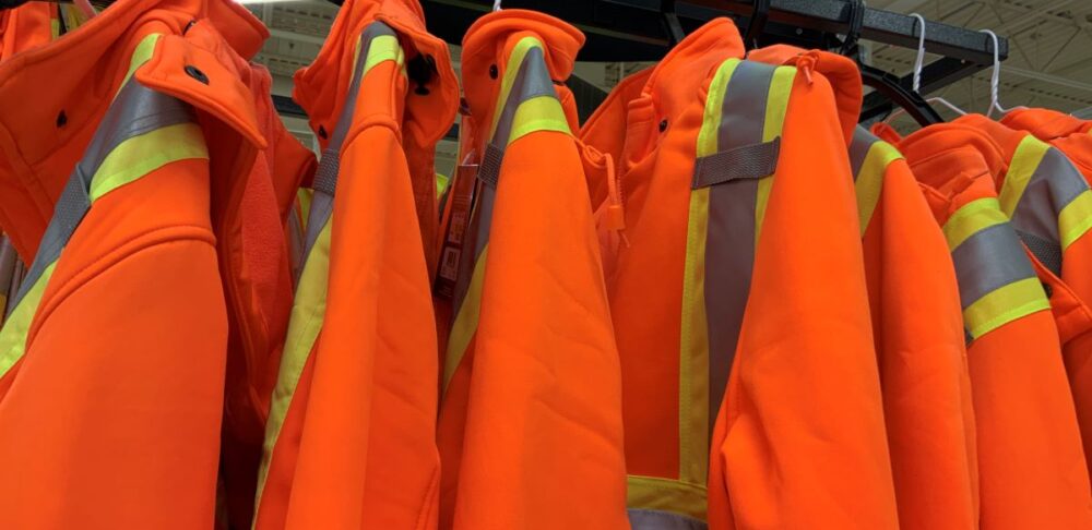 la ropa de trabajo se considera EPI