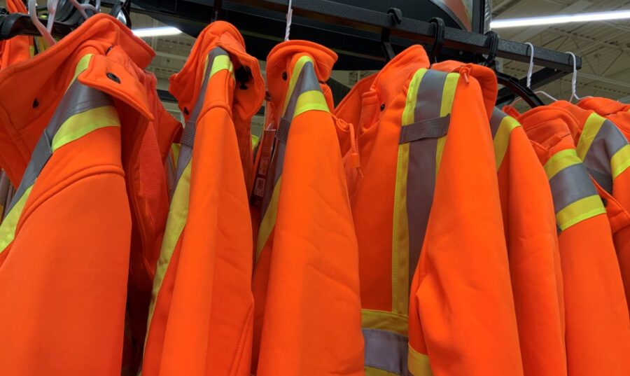la ropa de trabajo se considera EPI