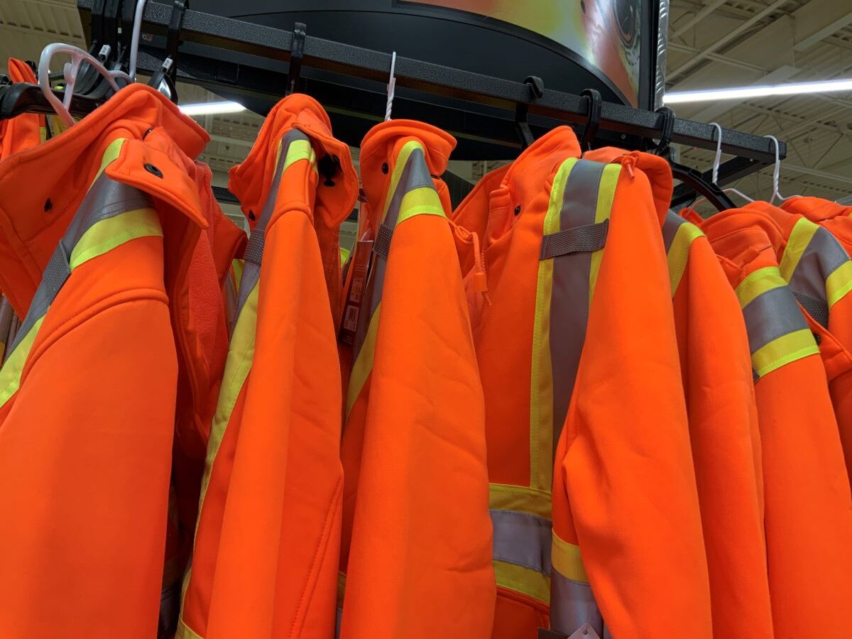 la ropa de trabajo se considera EPI